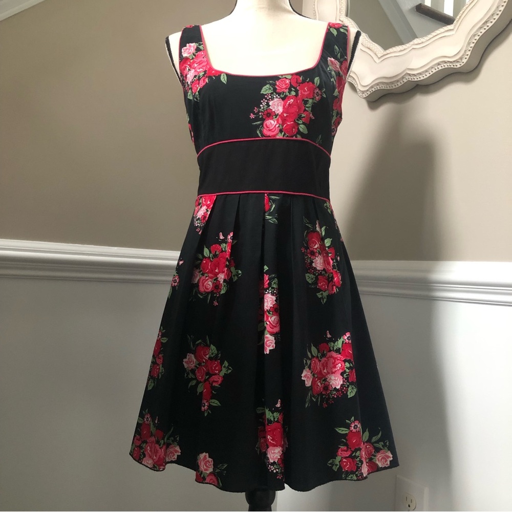 Charlotte Russe Black and pink Floral Sleeveless Dress size 9.